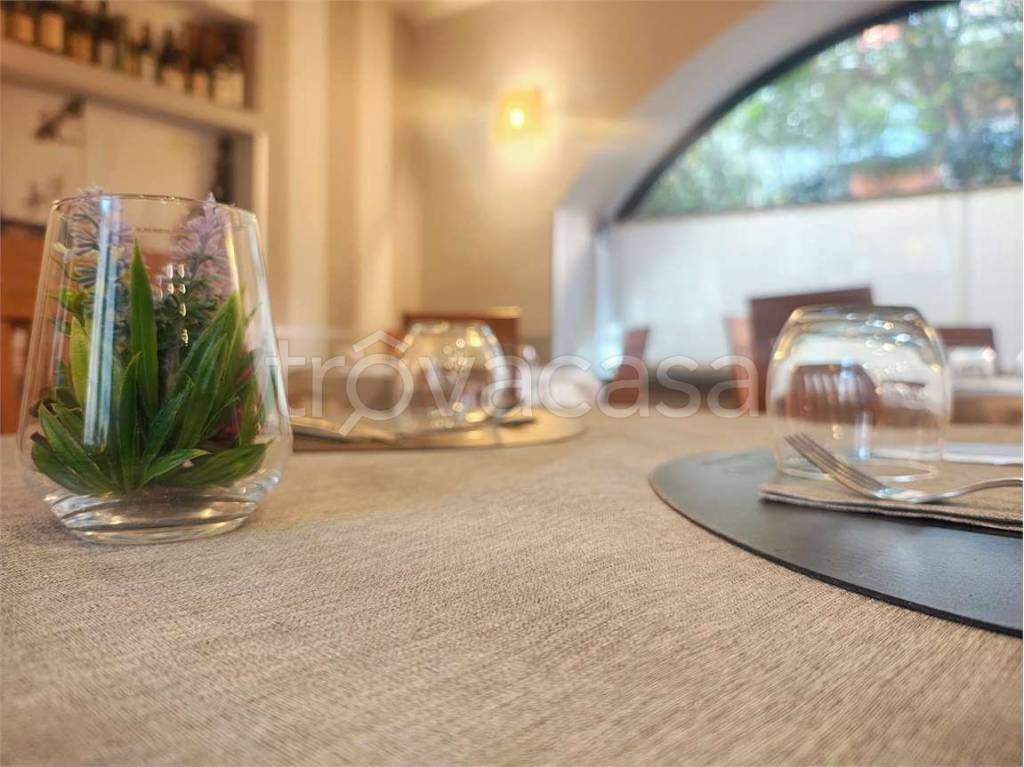 negozio in vendita a Verbania in zona Intra