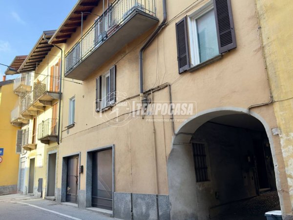 appartamento in vendita a Verbania in zona Trobaso