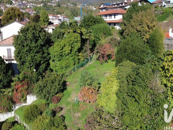 terreno edificabile in vendita a Verbania in zona Intra