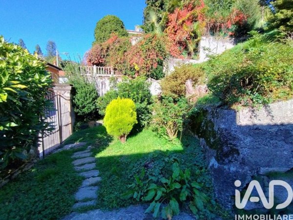 casa indipendente in vendita a Verbania in zona Intra