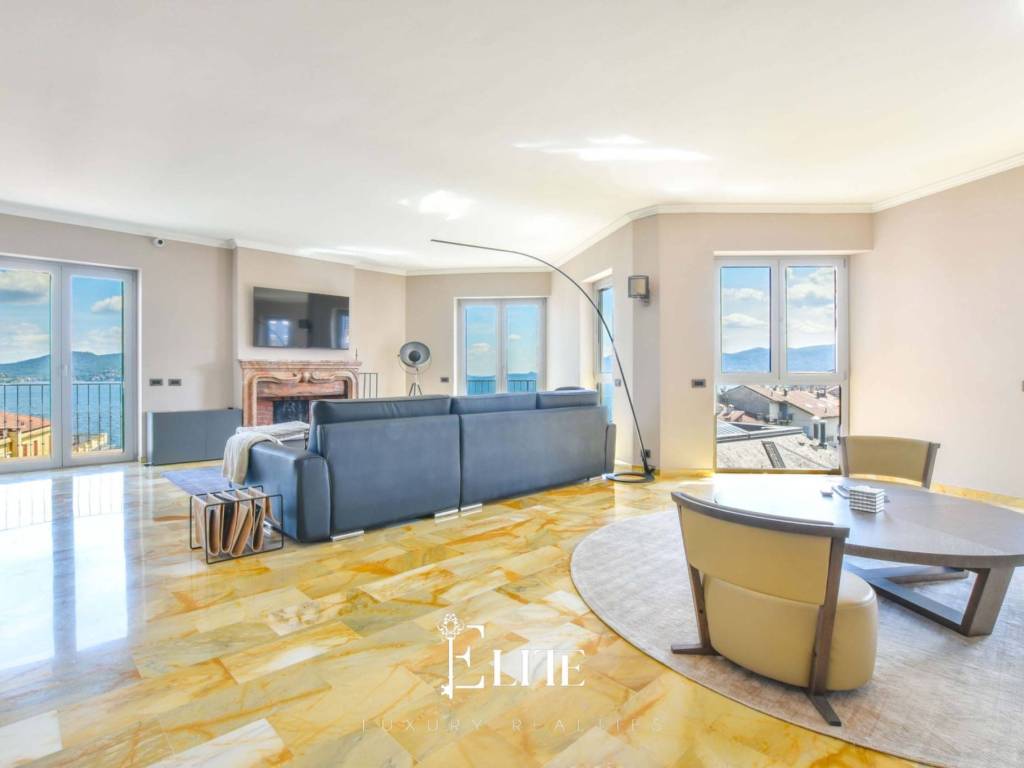 appartamento in vendita a Verbania in zona Intra