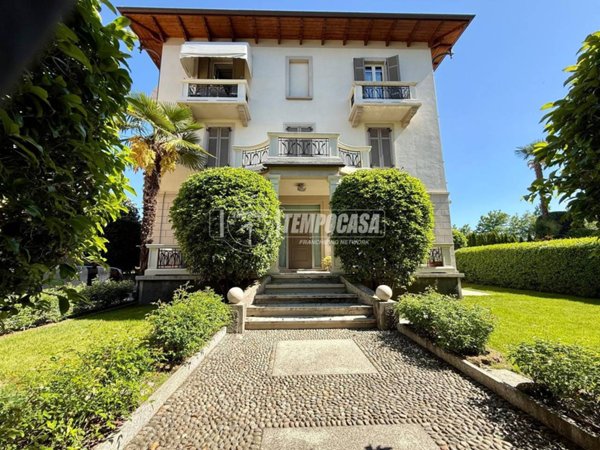 appartamento in vendita a Verbania in zona Intra