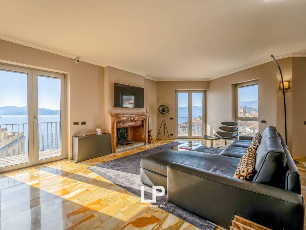 appartamento in vendita a Verbania in zona Intra