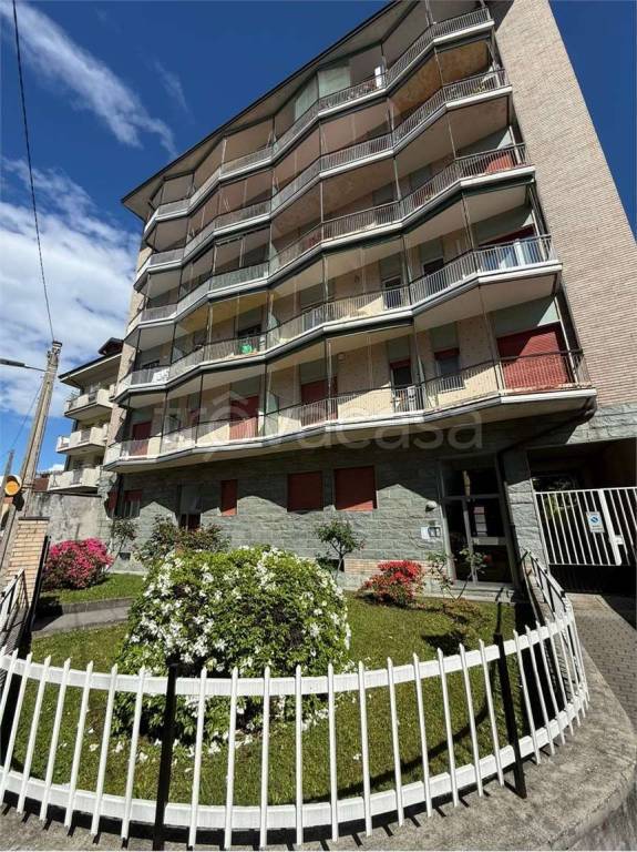 appartamento in vendita a Verbania in zona Pallanza
