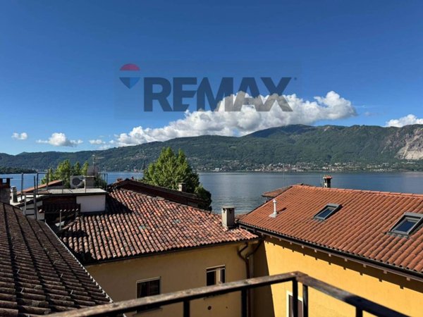 appartamento in vendita a Verbania in zona Suna