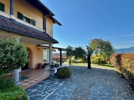 casa indipendente in vendita a Verbania