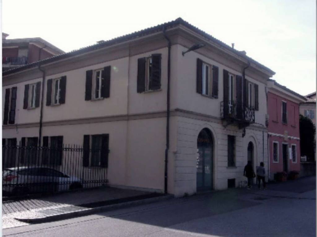 ufficio in vendita a Verbania in zona Intra