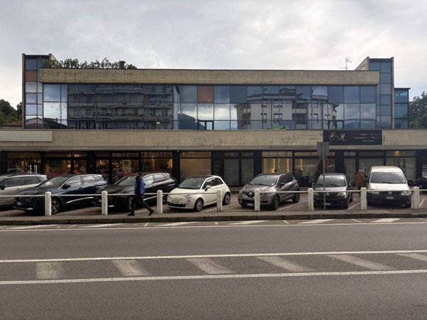 ufficio in vendita a Verbania in zona Pallanza