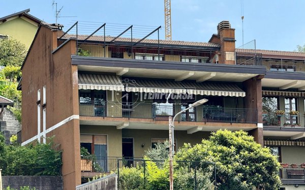 appartamento in vendita a Verbania in zona Zoverallo