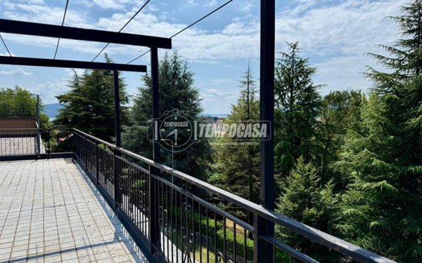 appartamento in vendita a Verbania in zona Zoverallo