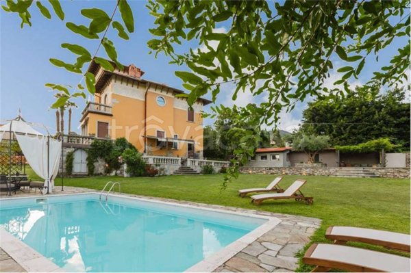 casa indipendente in vendita a Verbania in zona Intra