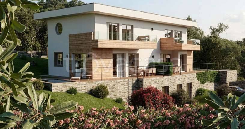 casa indipendente in vendita a Verbania in zona Intra