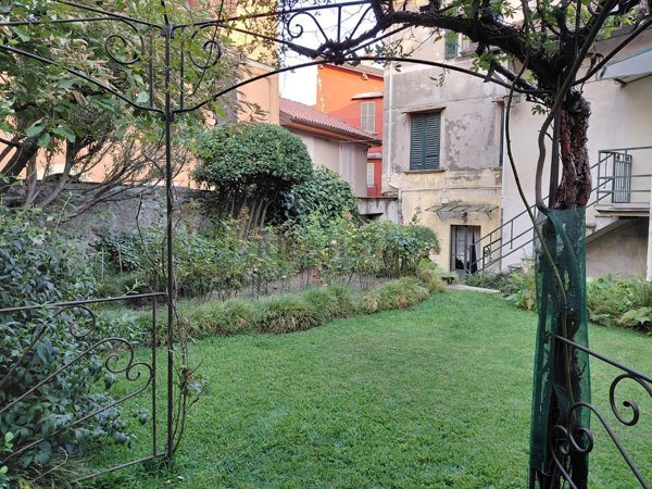 appartamento in vendita a Verbania in zona Intra