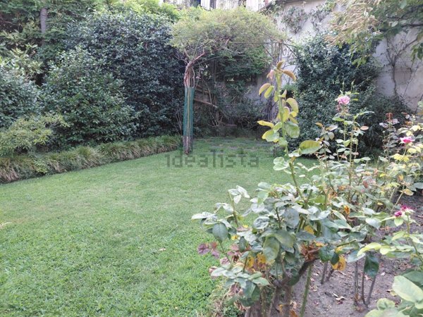 appartamento in vendita a Verbania in zona Intra