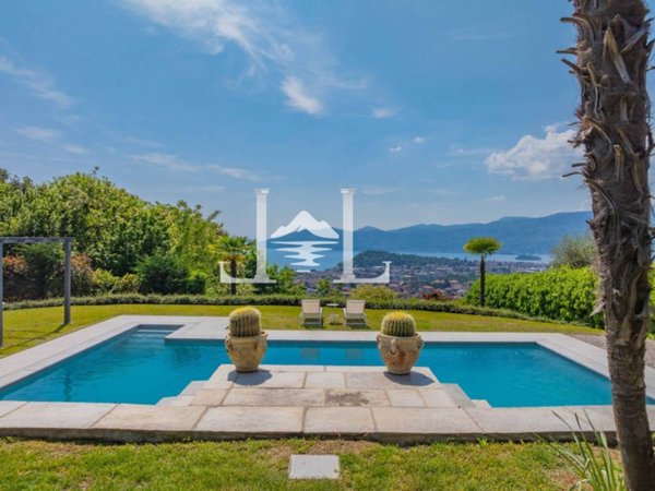 casa indipendente in vendita a Verbania