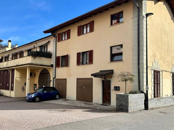 appartamento in vendita a Verbania in zona Intra