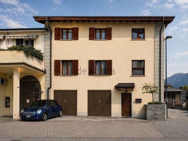 appartamento in vendita a Verbania in zona Intra