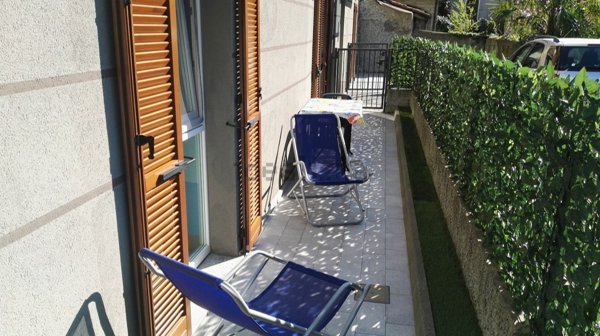 appartamento in vendita a Verbania in zona Suna