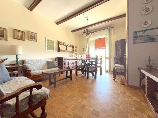 appartamento in vendita a Verbania in zona Suna