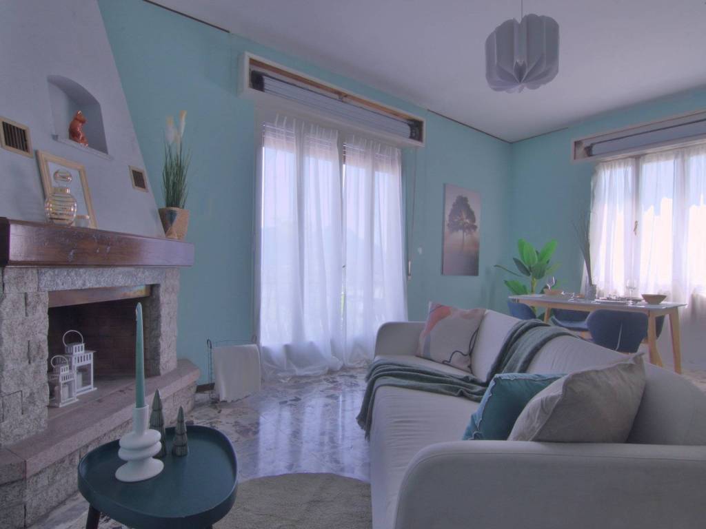 casa indipendente in vendita a Verbania in zona Suna