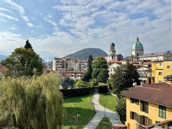 appartamento in vendita a Verbania in zona Intra