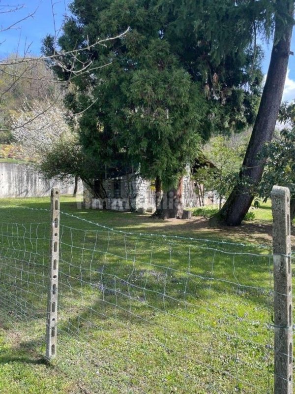casa indipendente in vendita a Verbania in zona Fondotoce