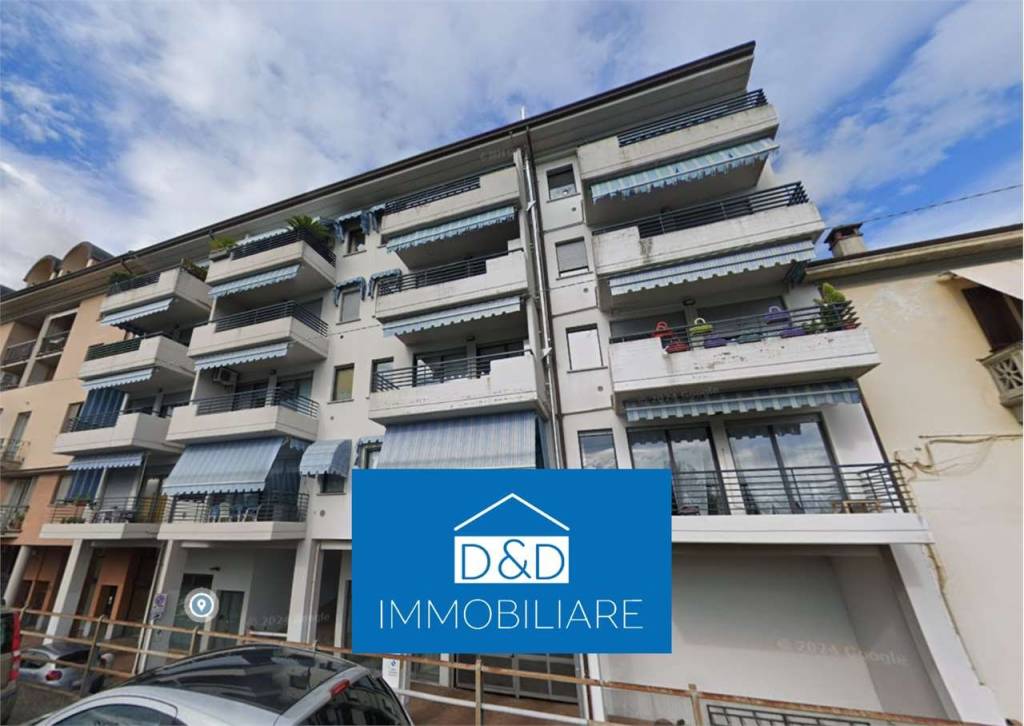 appartamento in vendita a Verbania in zona Intra
