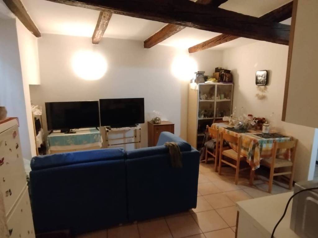appartamento in vendita a Verbania in zona Intra