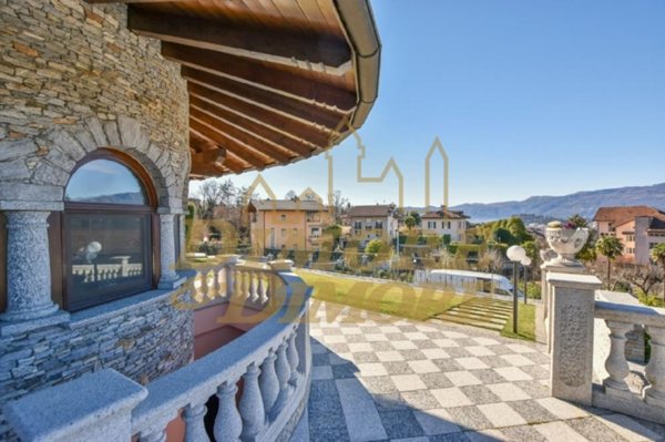 casa indipendente in vendita a Verbania in zona Zoverallo
