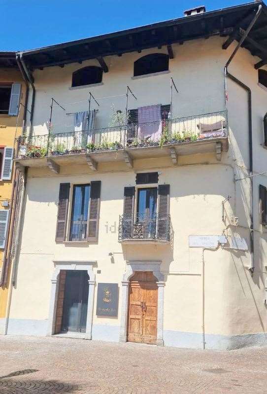 appartamento in vendita a Verbania in zona Intra