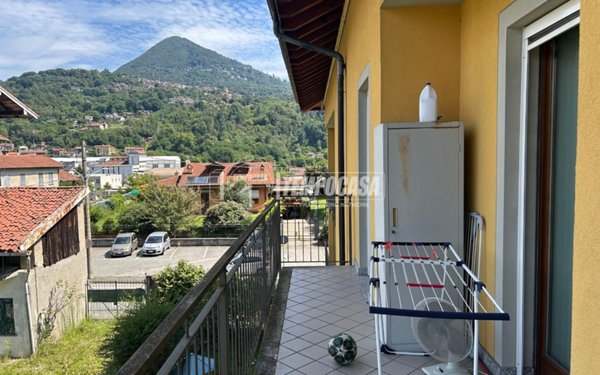 appartamento in vendita a Verbania in zona Trobaso