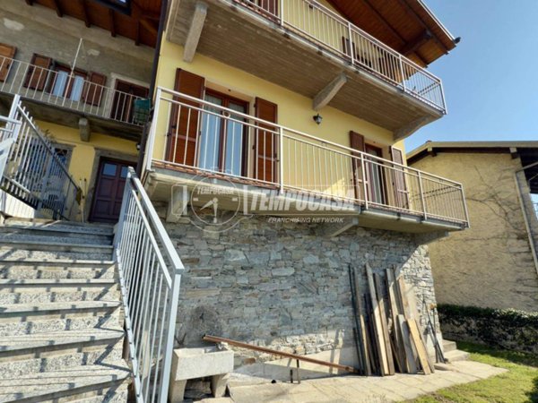 casa indipendente in vendita a Verbania in zona Fondotoce