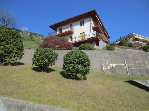 casa indipendente in vendita a Verbania in zona Intra
