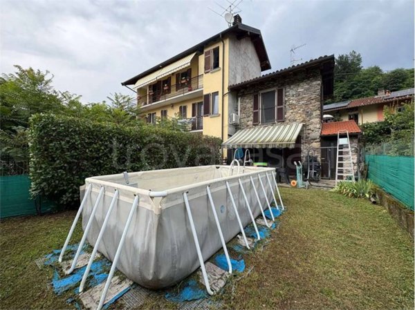 casa indipendente in vendita a Verbania in zona Possaccio