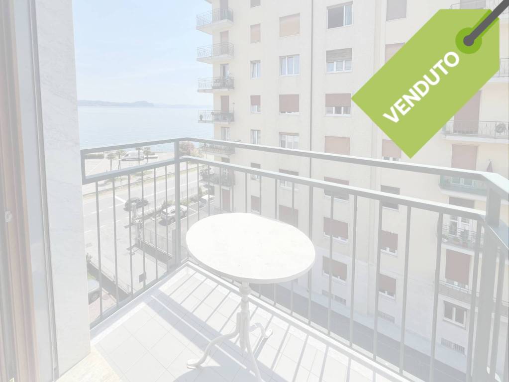 appartamento in vendita a Verbania in zona Intra