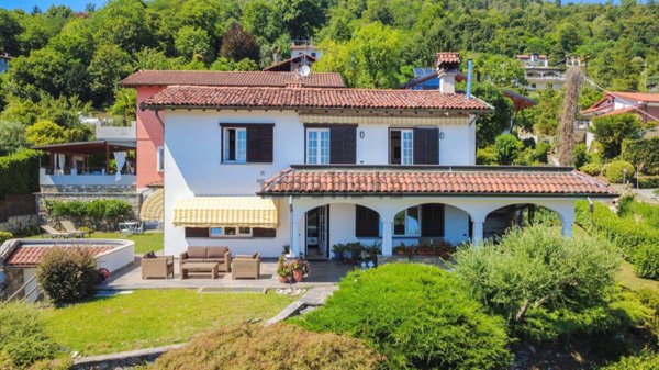 casa indipendente in vendita a Verbania