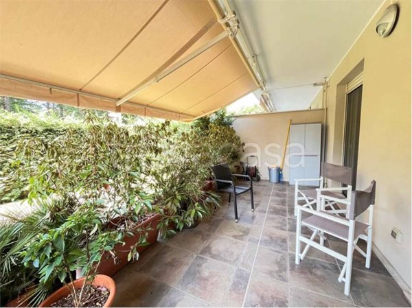 appartamento in vendita a Verbania in zona Suna