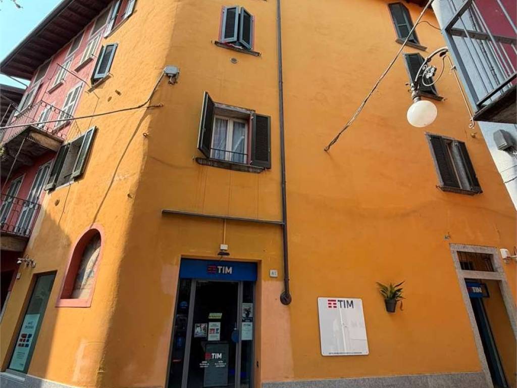 appartamento in vendita a Verbania in zona Intra