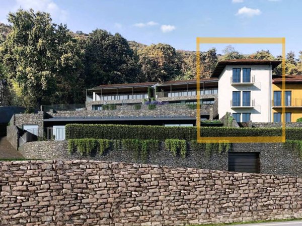 casa indipendente in vendita a Verbania in zona Suna