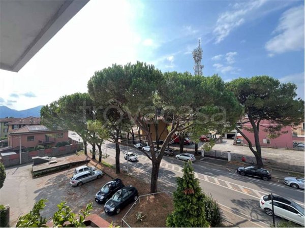 appartamento in vendita a Verbania in zona Pallanza