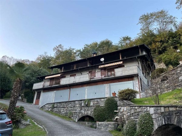 appartamento in vendita a Verbania in zona Zoverallo