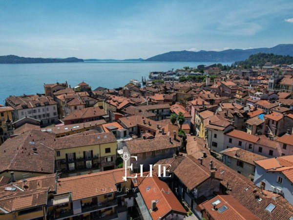 appartamento in vendita a Verbania in zona Intra