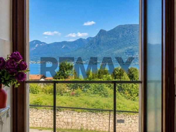 casa indipendente in vendita a Verbania in zona Biganzolo