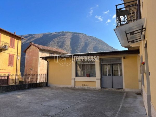 appartamento in vendita a Verbania in zona Trobaso