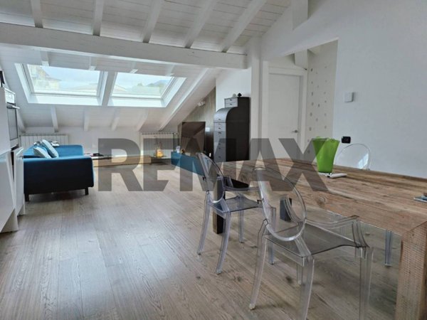 appartamento in vendita a Verbania in zona Renco