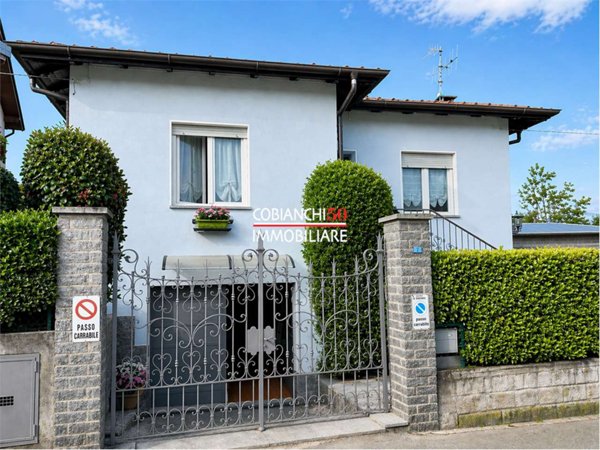 casa indipendente in vendita a Verbania in zona Castagnola