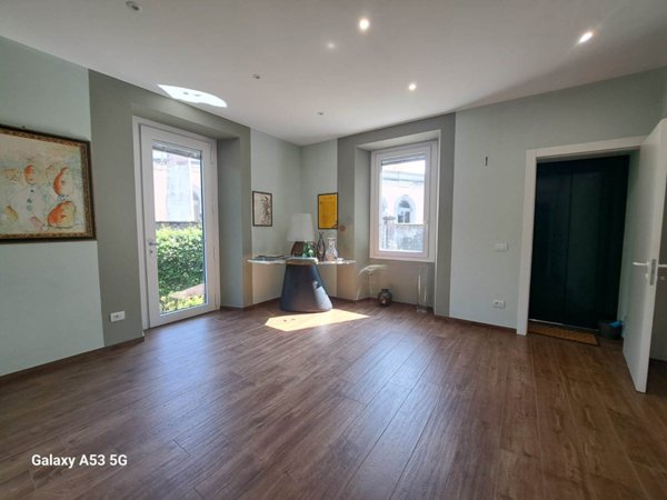 casa indipendente in vendita a Verbania in zona Intra