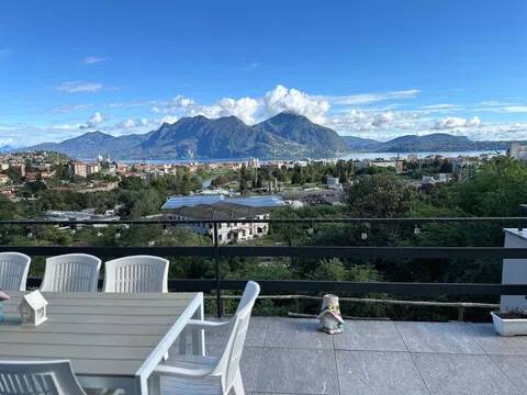 casa indipendente in vendita a Verbania in zona Suna