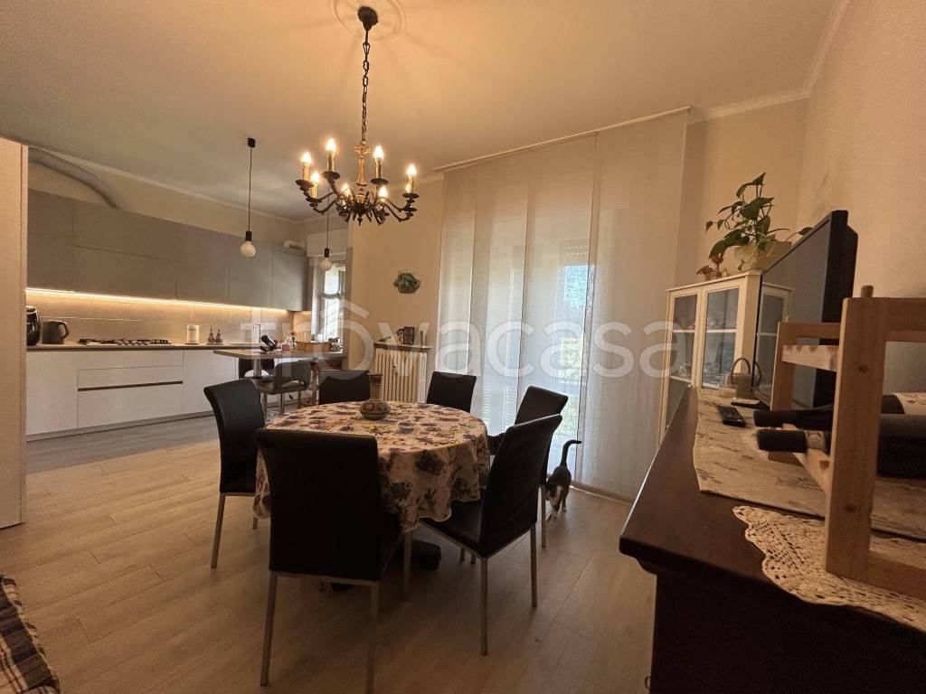 appartamento in vendita a Verbania in zona Intra