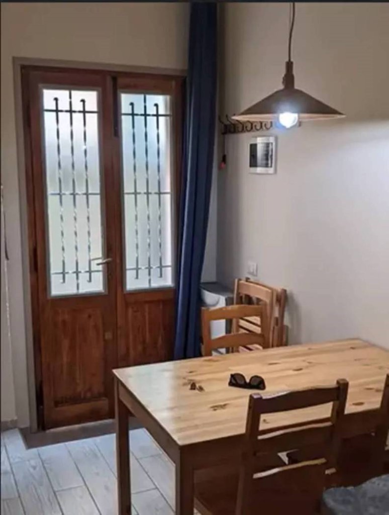 appartamento in vendita a Verbania in zona Suna